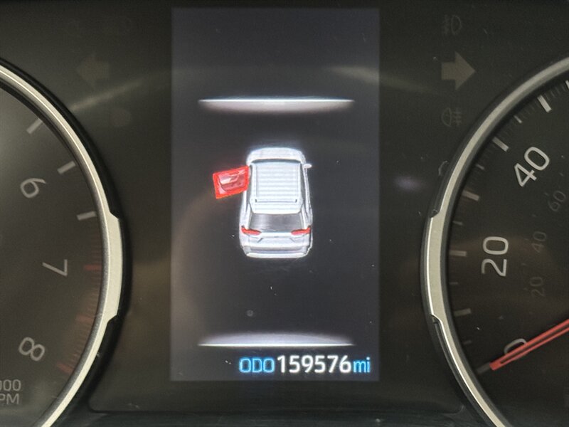 2019 Toyota RAV4 XLE   - Photo 5 - Rochelle, IL 61068