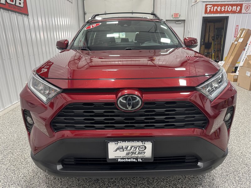 2019 Toyota RAV4 XLE   - Photo 18 - Rochelle, IL 61068