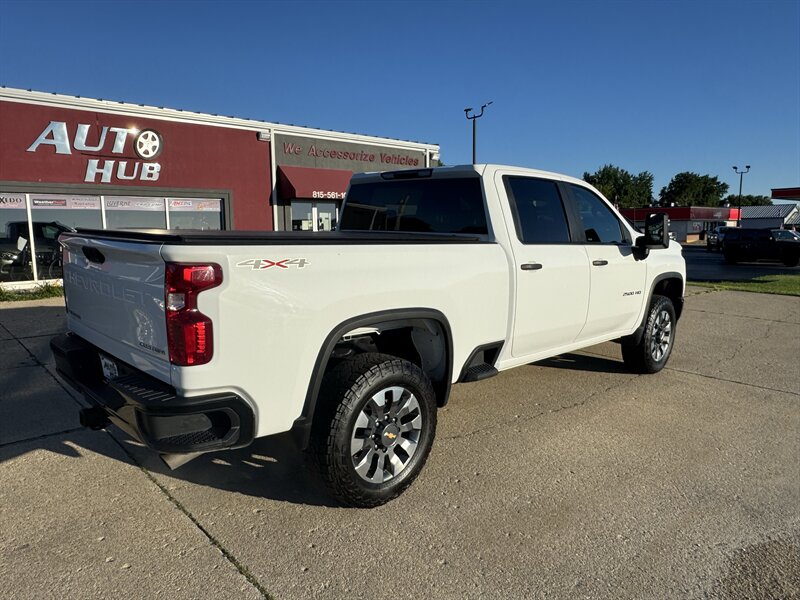 2022 Chevrolet Silverado 2500 Custom  