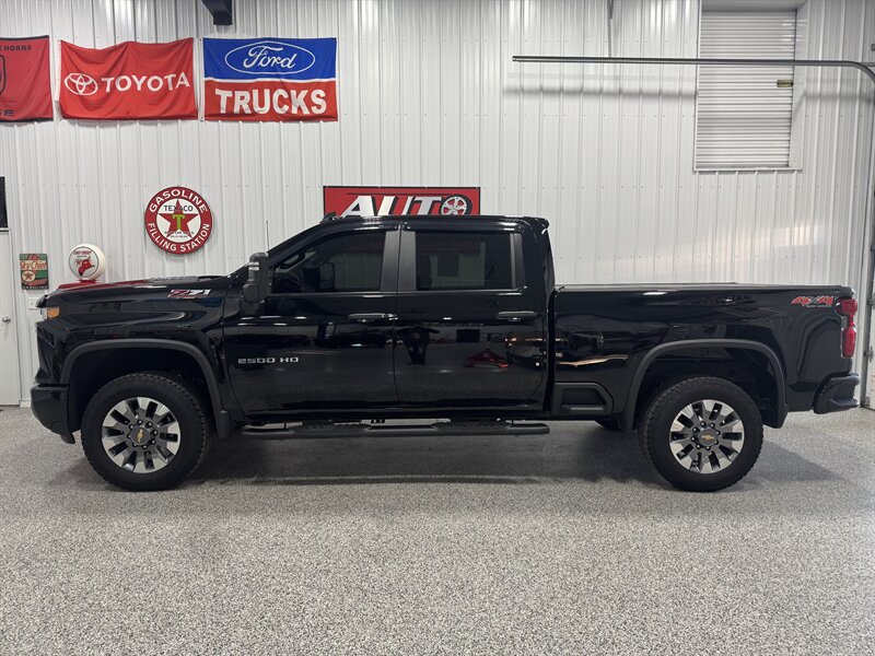 2024 Chevrolet Silverado 2500 Custom   - Photo 3 - Rochelle, IL 61068