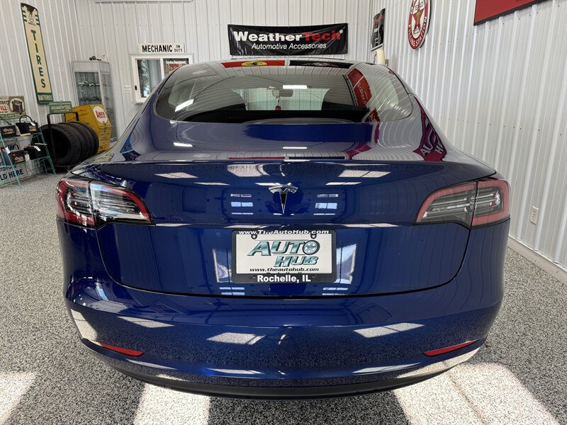 2023 Tesla Model 3 Standard Range   - Photo 18 - Rochelle, IL 61068