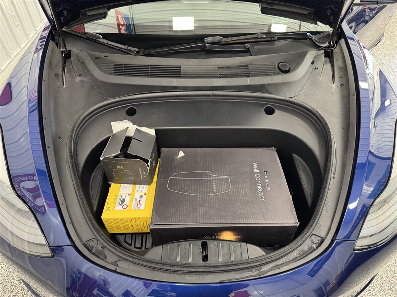 2023 Tesla Model 3 Standard Range   - Photo 13 - Rochelle, IL 61068