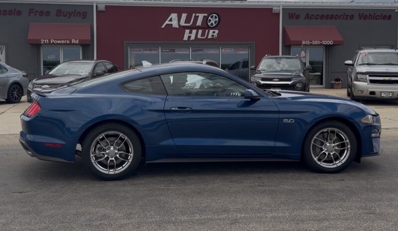 2022 Ford Mustang GT Premium  