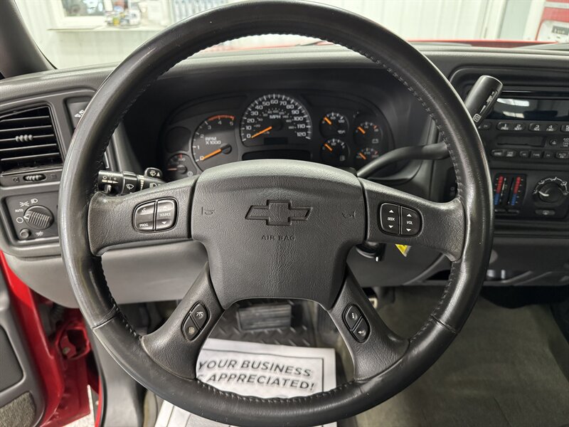 2005 Chevrolet Silverado 2500HD LS - Photo 7 - Rochelle, IL 61068