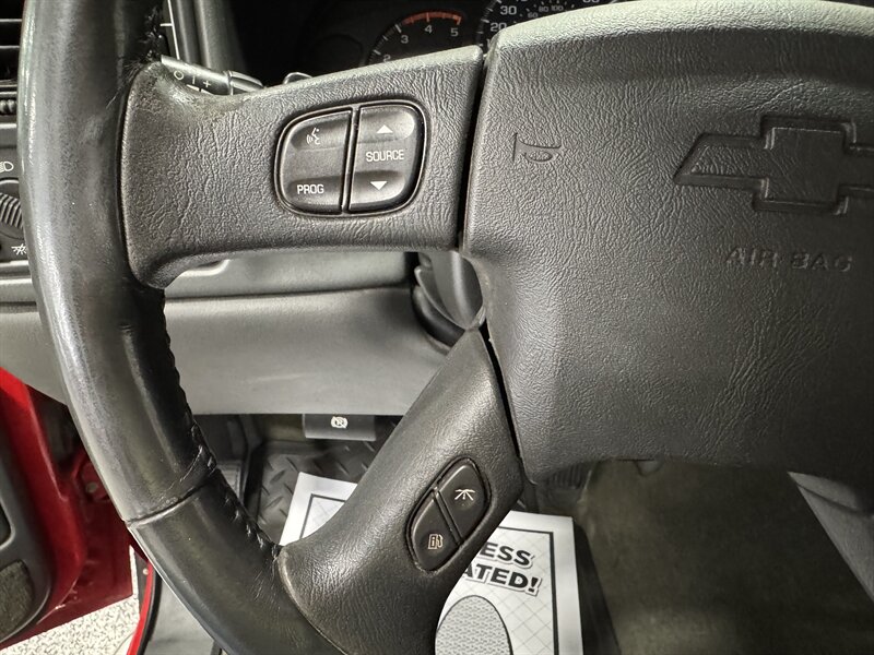 2005 Chevrolet Silverado 2500HD LS - Photo 8 - Rochelle, IL 61068
