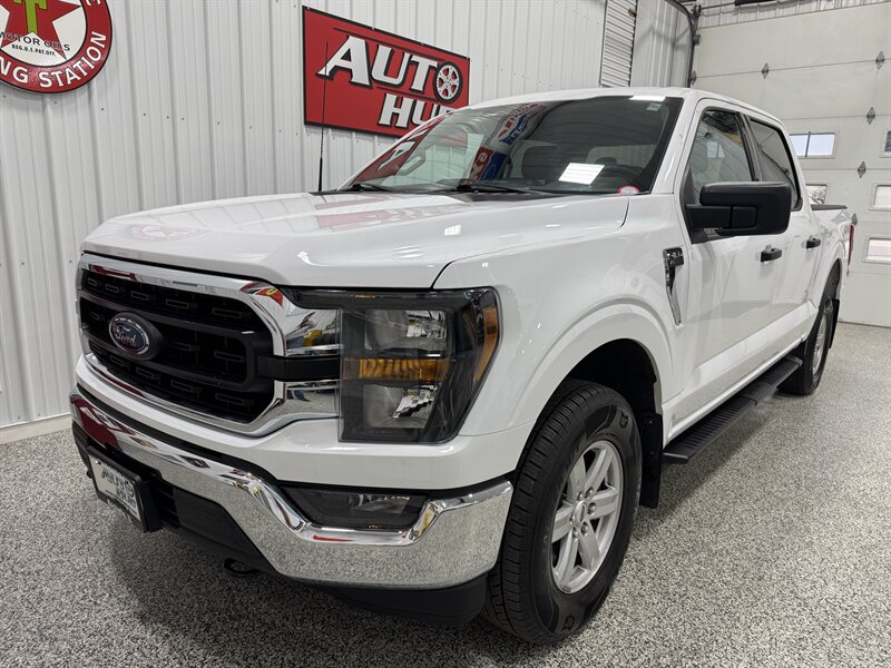 2023 Ford F-150 XLT   - Photo 2 - Rochelle, IL 61068