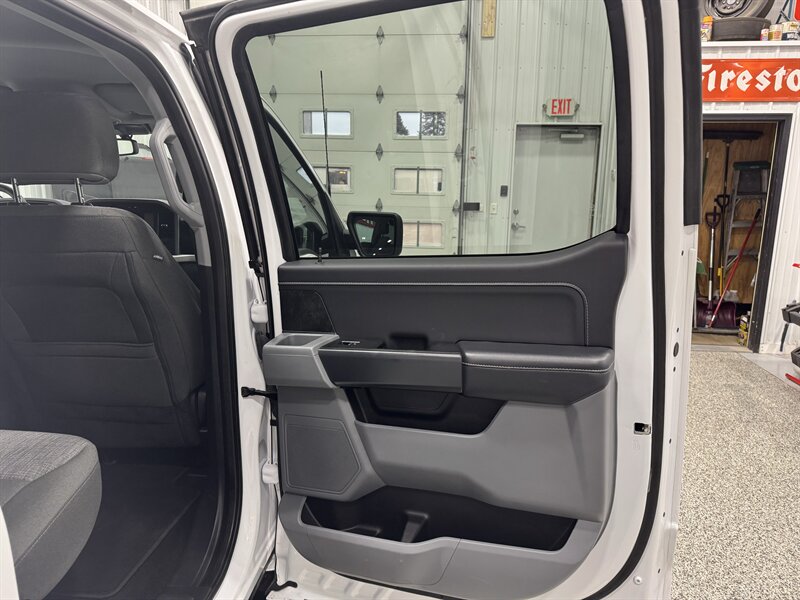 2023 Ford F-150 XLT   - Photo 28 - Rochelle, IL 61068