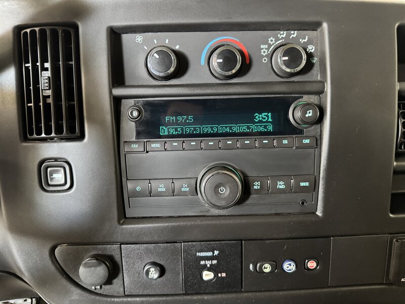 2016 GMC Savana 3500   - Photo 10 - Rochelle, IL 61068
