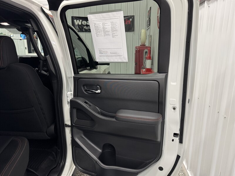2022 Nissan Frontier PRO-4X - Photo 21 - Rochelle, IL 61068
