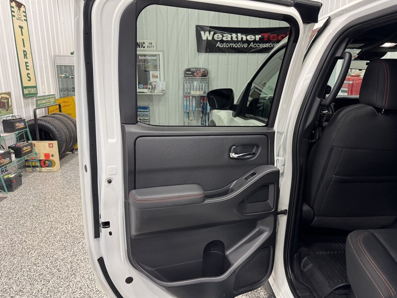 2022 Nissan Frontier PRO-4X - Photo 22 - Rochelle, IL 61068