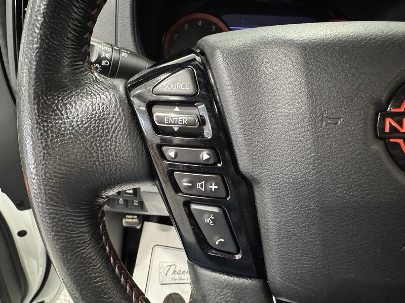 2022 Nissan Frontier PRO-4X - Photo 8 - Rochelle, IL 61068