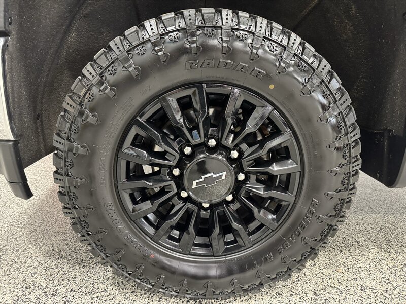 2022 Chevrolet Silverado 2500HD LT   - Photo 21 - Rochelle, IL 61068
