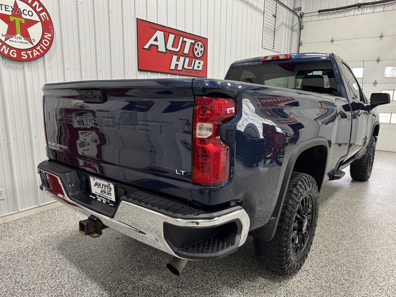 2022 Chevrolet Silverado 2500HD LT   - Photo 19 - Rochelle, IL 61068