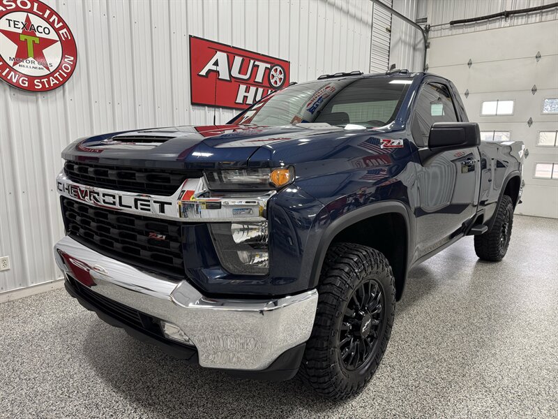 2022 Chevrolet Silverado 2500HD LT   - Photo 2 - Rochelle, IL 61068
