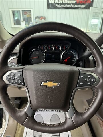 2016 Chevrolet Suburban LTZ 1500   - Photo 17 - Rochelle, IL 61068