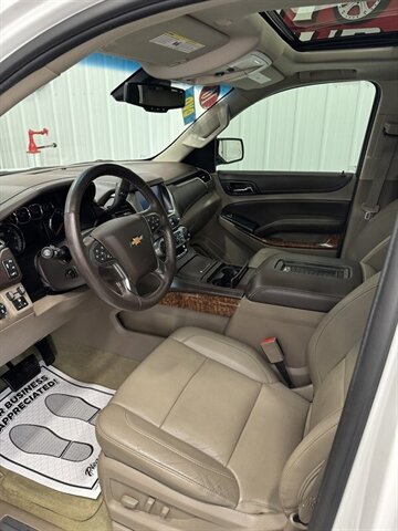 2016 Chevrolet Suburban LTZ 1500   - Photo 12 - Rochelle, IL 61068