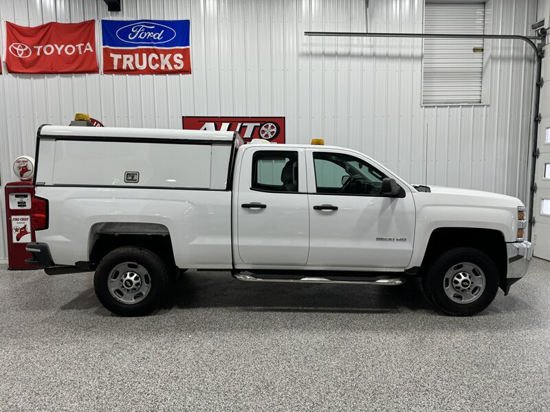 2015 Chevrolet Silverado 2500 Work Truck   - Photo 2 - Rochelle, IL 61068