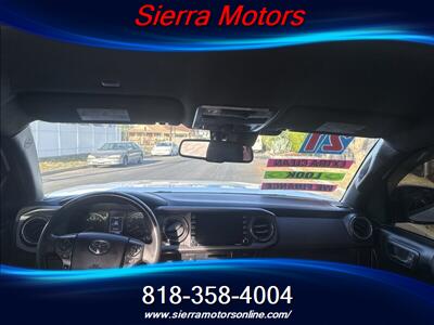 2021 Toyota Tacoma SR V6  TRD OFF ROAD - Photo 11 - North Hollywood, CA 91606