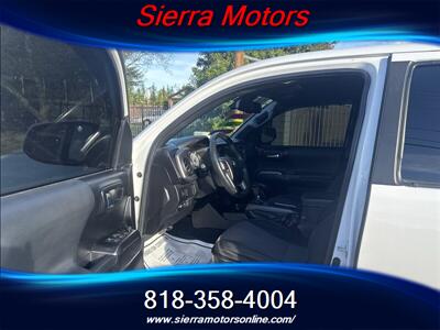 2021 Toyota Tacoma SR V6  TRD OFF ROAD - Photo 9 - North Hollywood, CA 91606