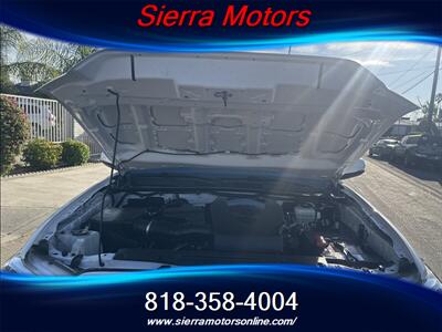 2021 Toyota Tacoma SR V6  TRD OFF ROAD - Photo 14 - North Hollywood, CA 91606