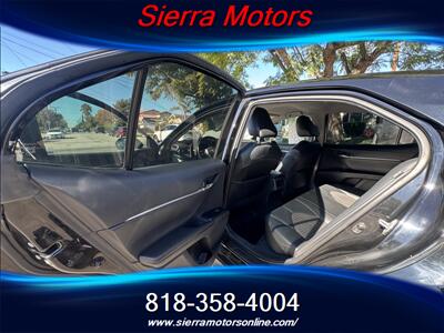 2020 Toyota Camry SE   - Photo 10 - North Hollywood, CA 91606