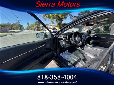 2020 Toyota Camry SE   - Photo 9 - North Hollywood, CA 91606