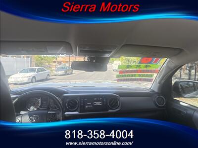 2018 Toyota Tacoma SR5 V6 4X4   - Photo 13 - North Hollywood, CA 91606