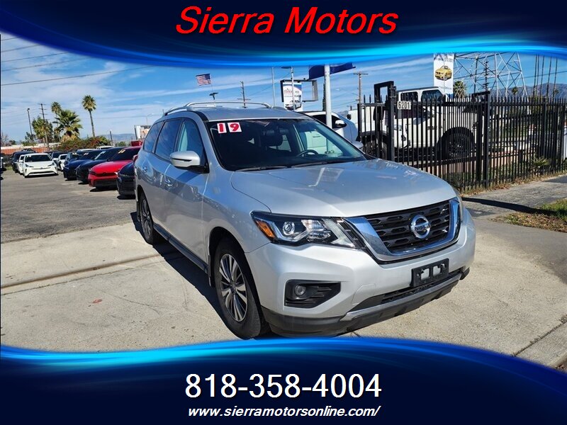 2019 Nissan Pathfinder S   - Photo 1 - North Hollywood, CA 91606
