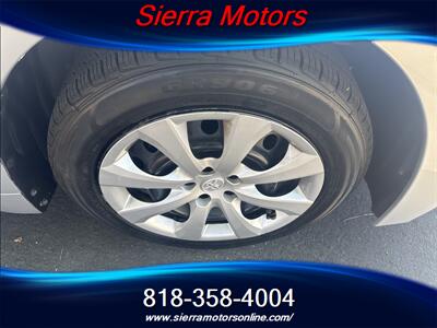 2022 Toyota Corolla LE   - Photo 12 - North Hollywood, CA 91606