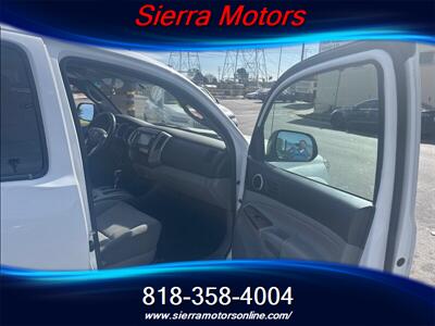 2015 Toyota Tacoma PreRunner V6   - Photo 9 - North Hollywood, CA 91606