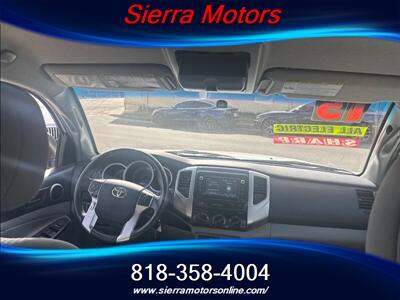 2015 Toyota Tacoma PreRunner V6   - Photo 11 - North Hollywood, CA 91606
