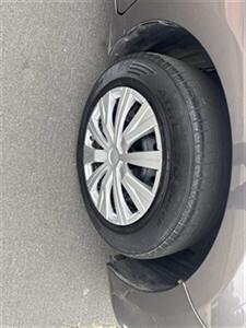 2017 Toyota Camry LE   - Photo 14 - North Hollywood, CA 91606