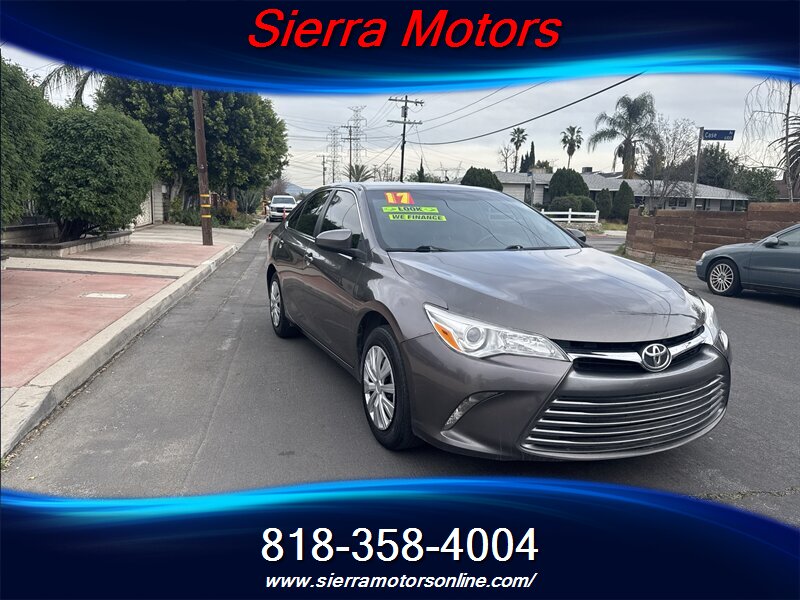 2017 Toyota Camry LE   - Photo 1 - North Hollywood, CA 91606