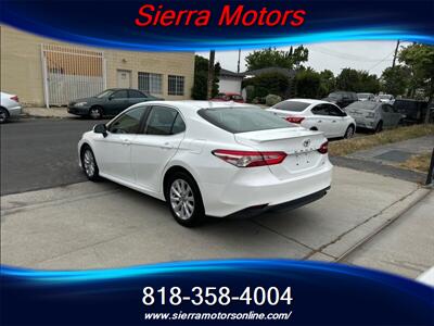 2020 Toyota Camry LE   - Photo 6 - North Hollywood, CA 91606