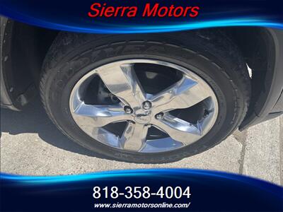 2011 Jeep Grand Cherokee Overland   - Photo 14 - North Hollywood, CA 91606