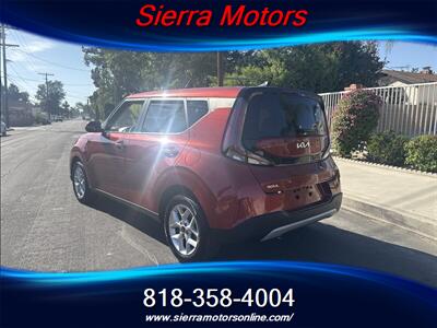 2023 Kia Soul LX - Photo 5 - North Hollywood, CA 91606