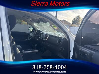 2022 Toyota Tacoma SR5 V6 - Photo 13 - North Hollywood, CA 91606