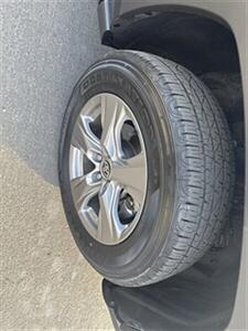 2024 Toyota RAV4 XLE   - Photo 14 - North Hollywood, CA 91606