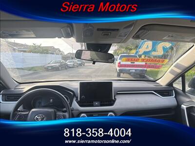 2024 Toyota RAV4 XLE   - Photo 9 - North Hollywood, CA 91606