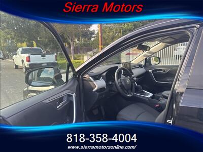 2024 Toyota RAV4 XLE   - Photo 7 - North Hollywood, CA 91606