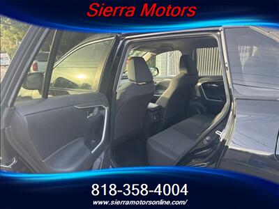 2024 Toyota RAV4 XLE   - Photo 8 - North Hollywood, CA 91606