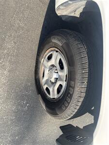 2015 Toyota Tacoma   - Photo 13 - North Hollywood, CA 91606