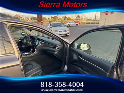 2020 Toyota Camry XSE   - Photo 10 - North Hollywood, CA 91606