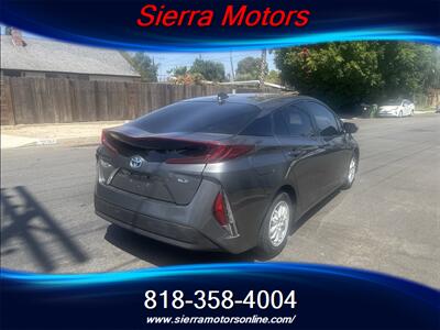 2021 Toyota Prius Prime XLE   - Photo 7 - North Hollywood, CA 91606