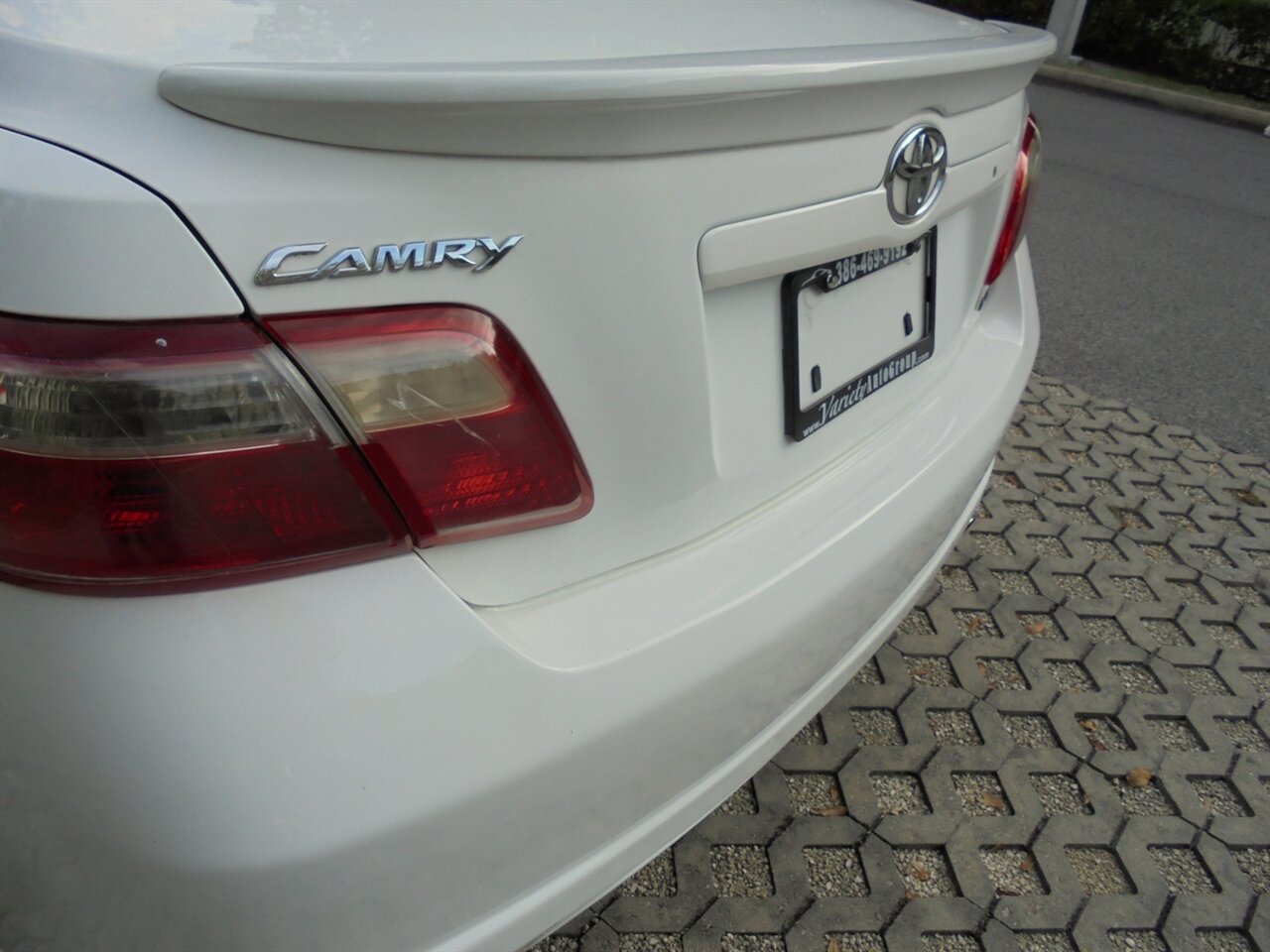 2007 Toyota Camry LE   - Photo 21 - Deland, FL 32720