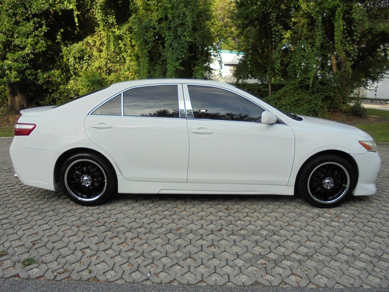 2007 Toyota Camry LE   - Photo 15 - Deland, FL 32720