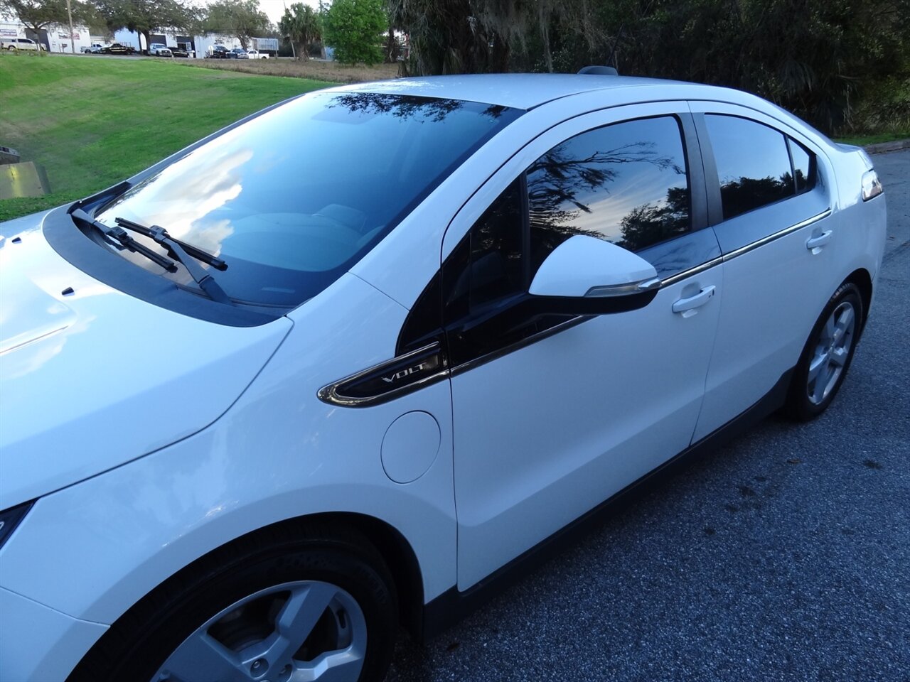 2015 Chevrolet Volt Premium   - Photo 9 - Deland, FL 32720