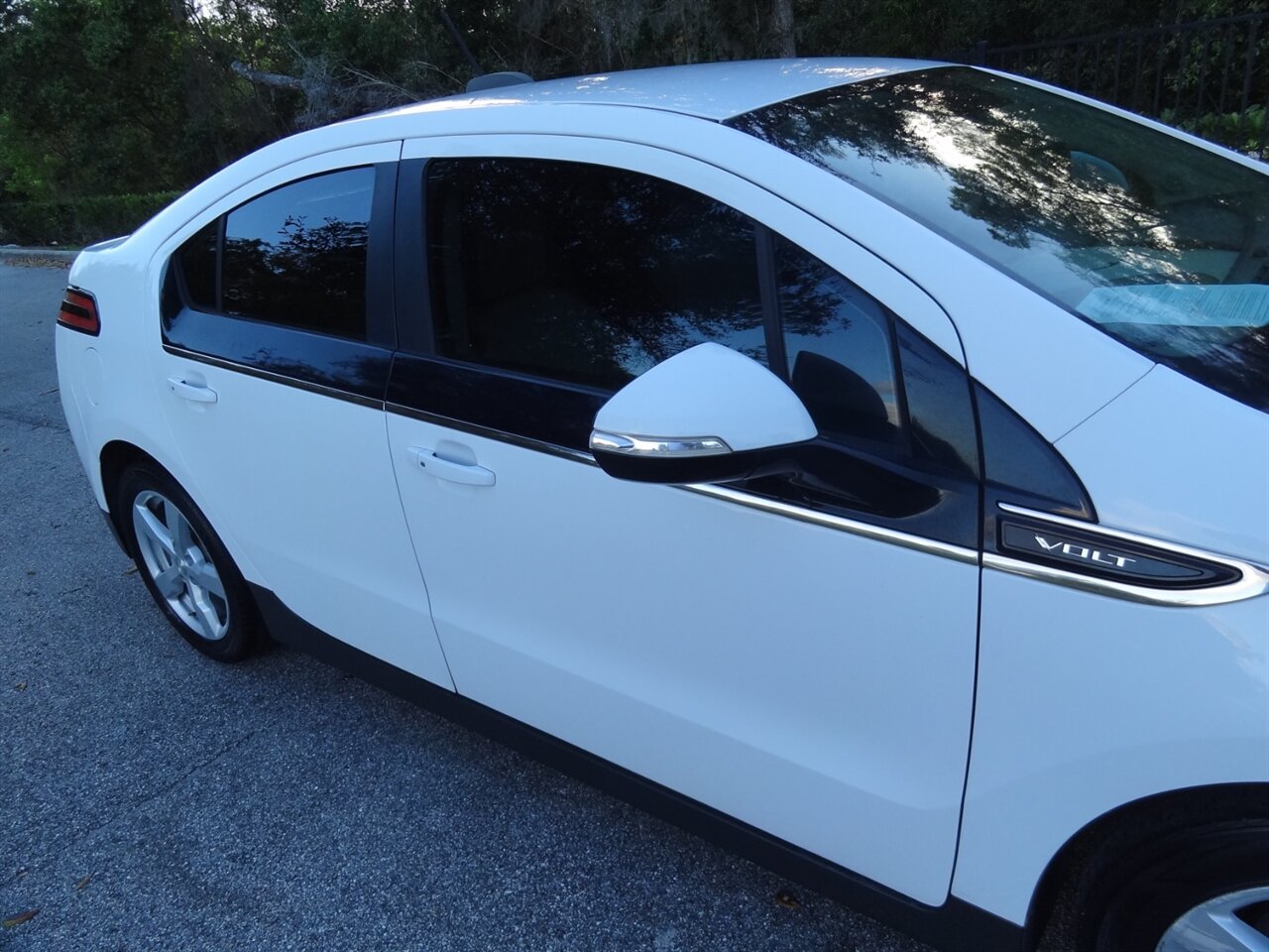 2015 Chevrolet Volt Premium   - Photo 10 - Deland, FL 32720