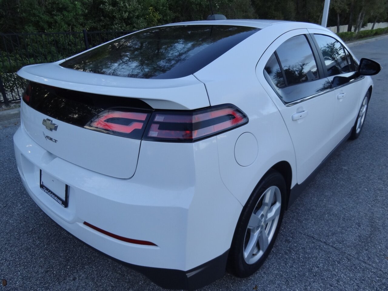 2015 Chevrolet Volt Premium   - Photo 3 - Deland, FL 32720