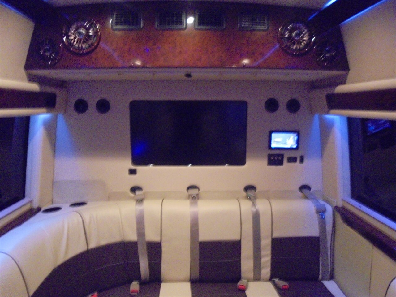 2011 Mercedes-Benz Sprinter Midwest Automotive Design  Daycruiser - Photo 44 - Deland, FL 32720